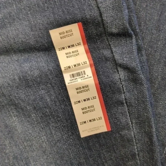 Signature Levi's Strauss Women's mid-rise Bootcut Jeans - Picture 3 of 7